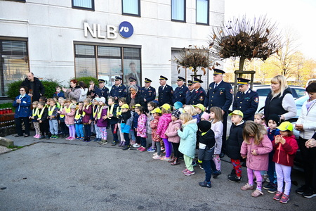 2025-11-14_Metika Prizig svec za zrtve prometnih nesrec_031